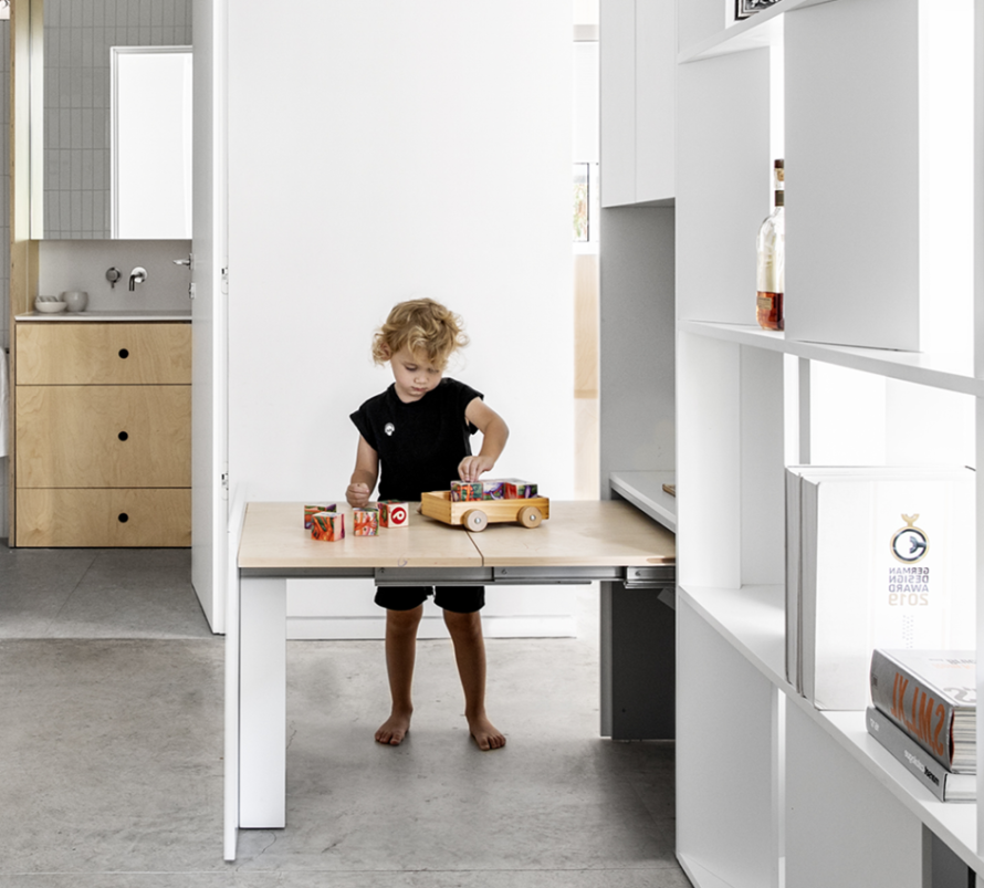 עמוד דום! ככה מעצבים בסטייל דירת 96 מ